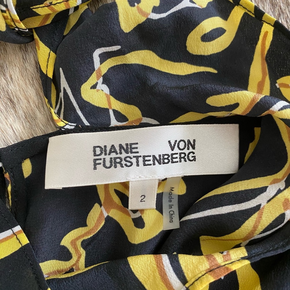 Diane Von Furstenberg Midi Dress - Picture 15 of 16
